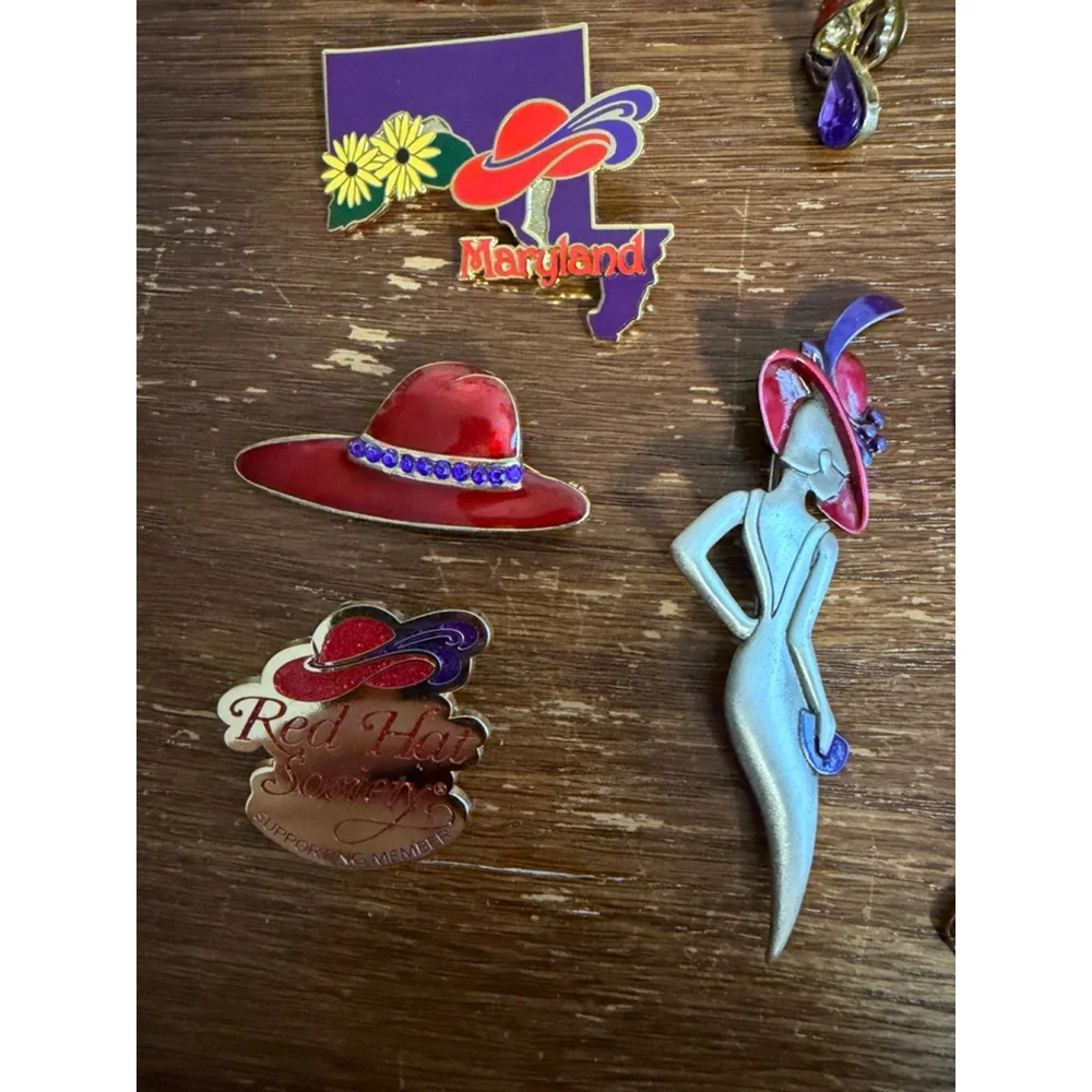Red Hat Society Jewelry & Accessories Lot Pins Necklaces Keychains Earrings Go R - Picture 2 of 6